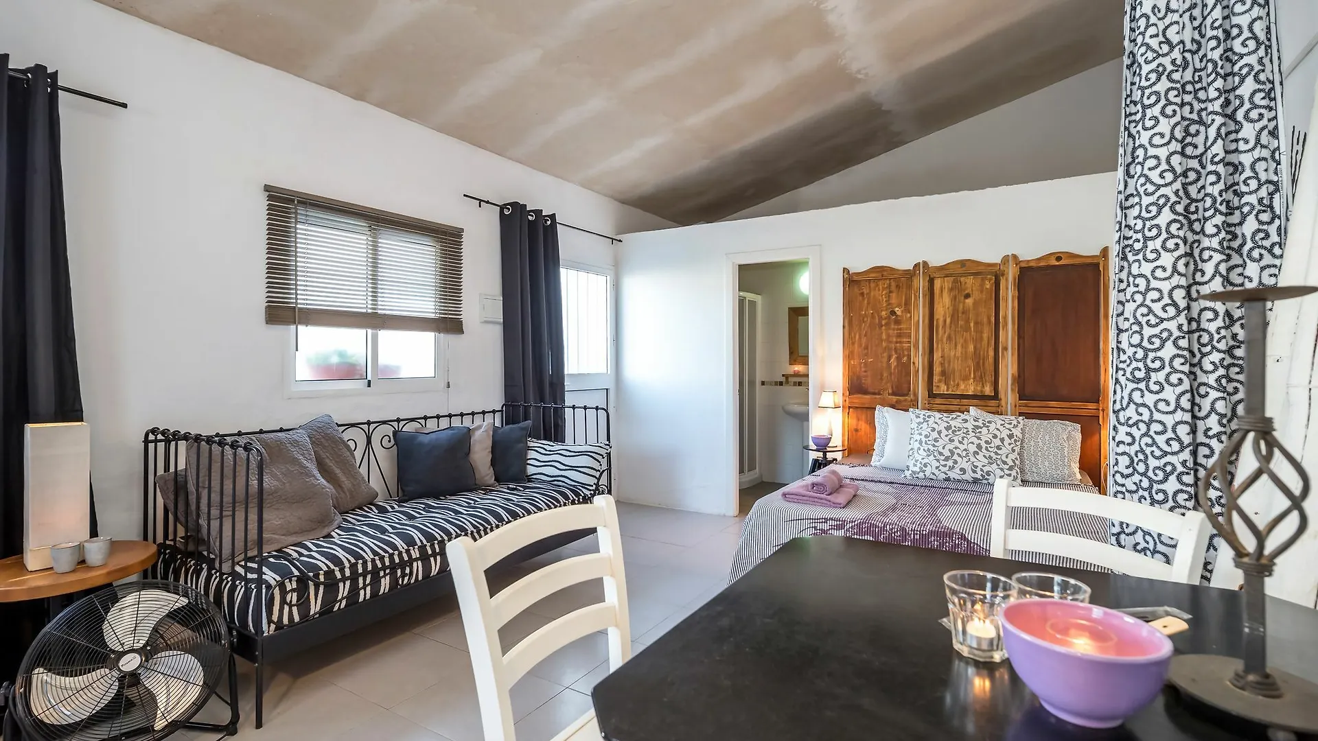 La Vega Studios タリファ スペイン